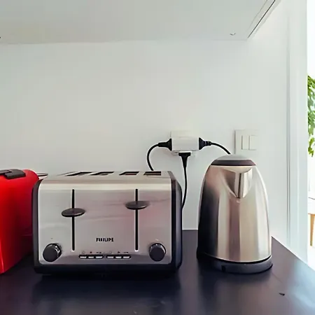 2 Pieces Proche Palais Des Congres Paris