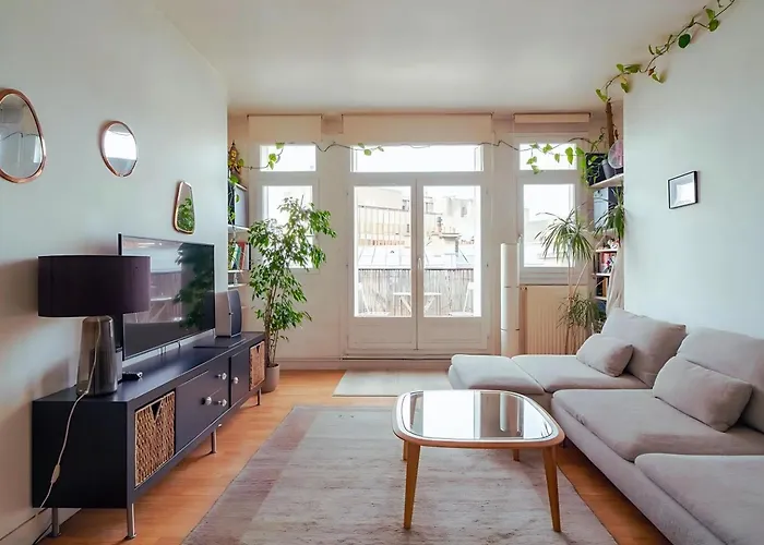 2 Pieces Proche Palais Des Congres *