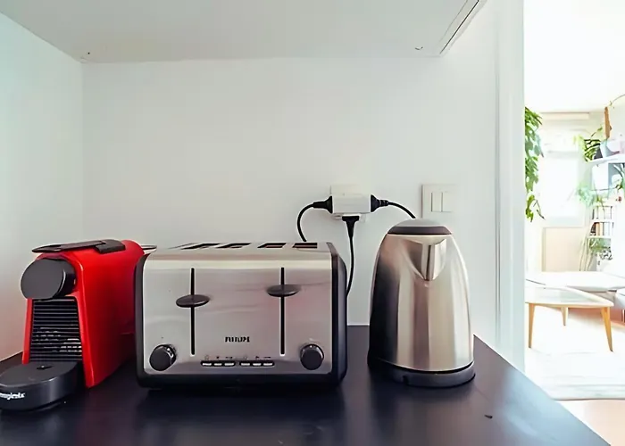 2 Pieces Proche Palais Des Congres Paris